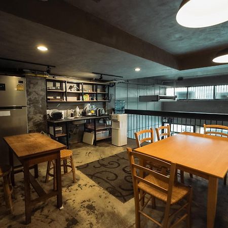 Once In A Blue Moon Cafe And Hostel Chiang Mai Extérieur photo
