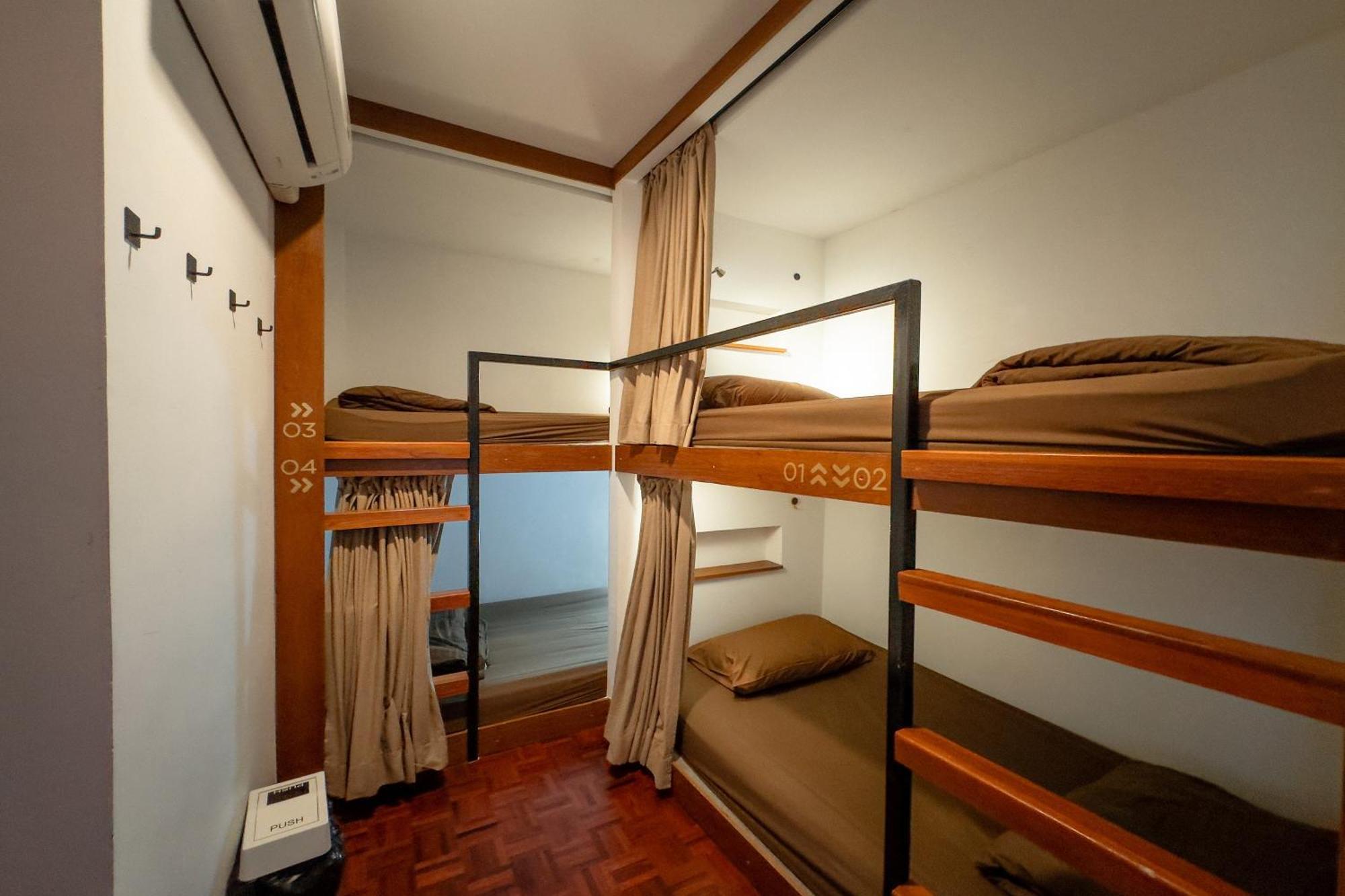 Once In A Blue Moon Cafe And Hostel Chiang Mai Extérieur photo