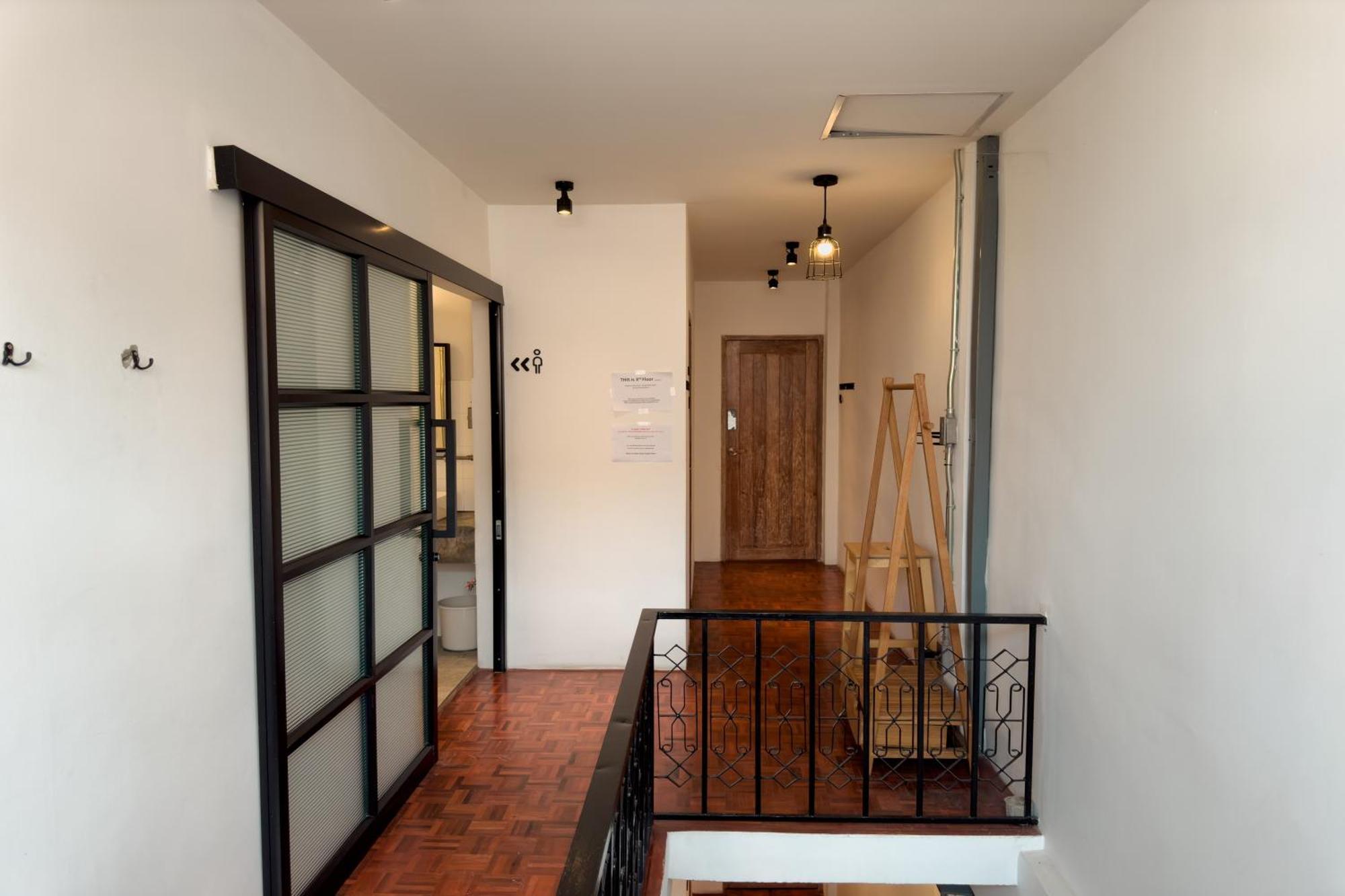 Once In A Blue Moon Cafe And Hostel Chiang Mai Extérieur photo