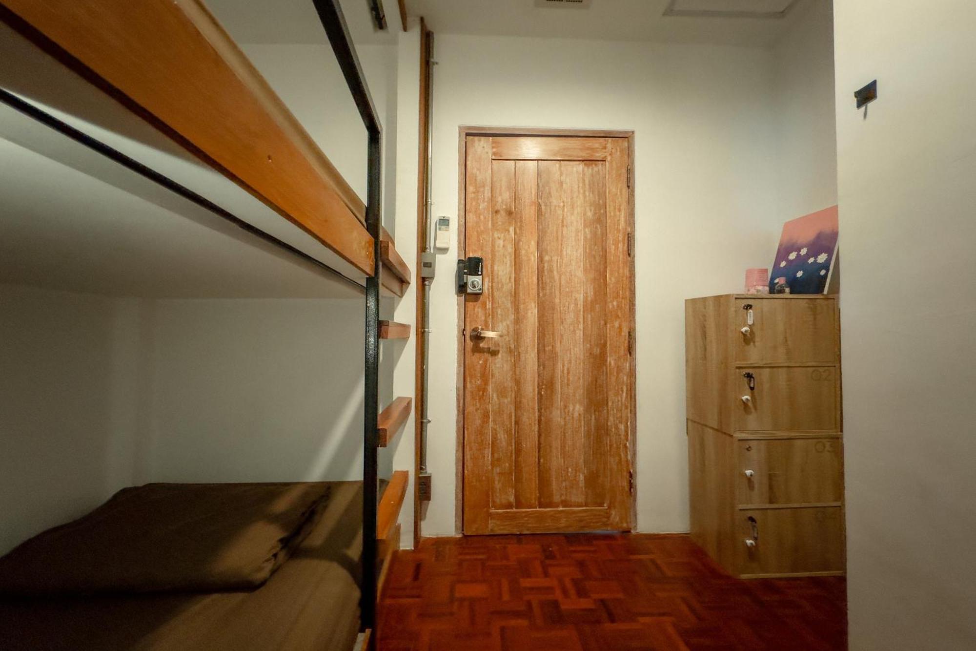 Once In A Blue Moon Cafe And Hostel Chiang Mai Extérieur photo