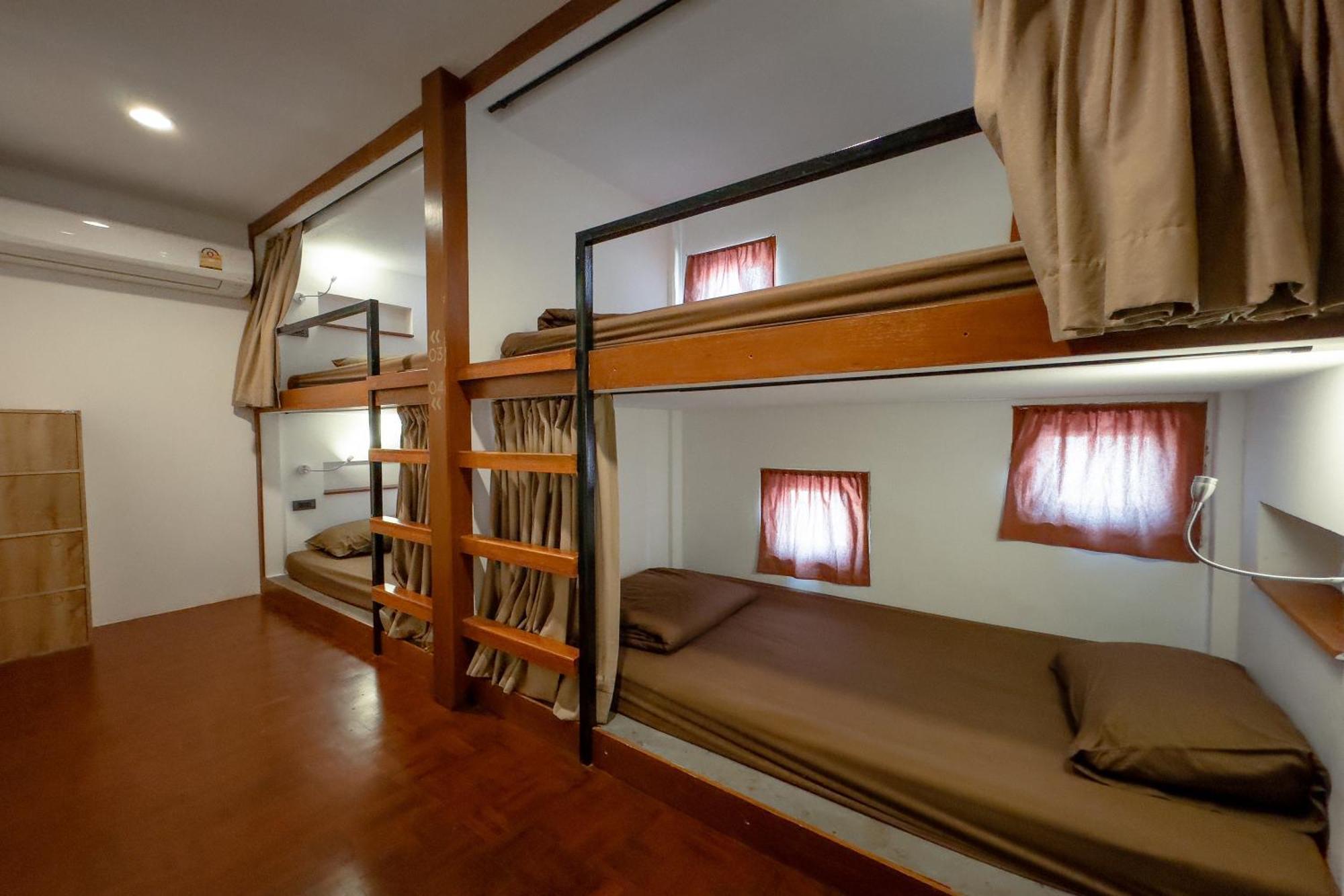Once In A Blue Moon Cafe And Hostel Chiang Mai Extérieur photo