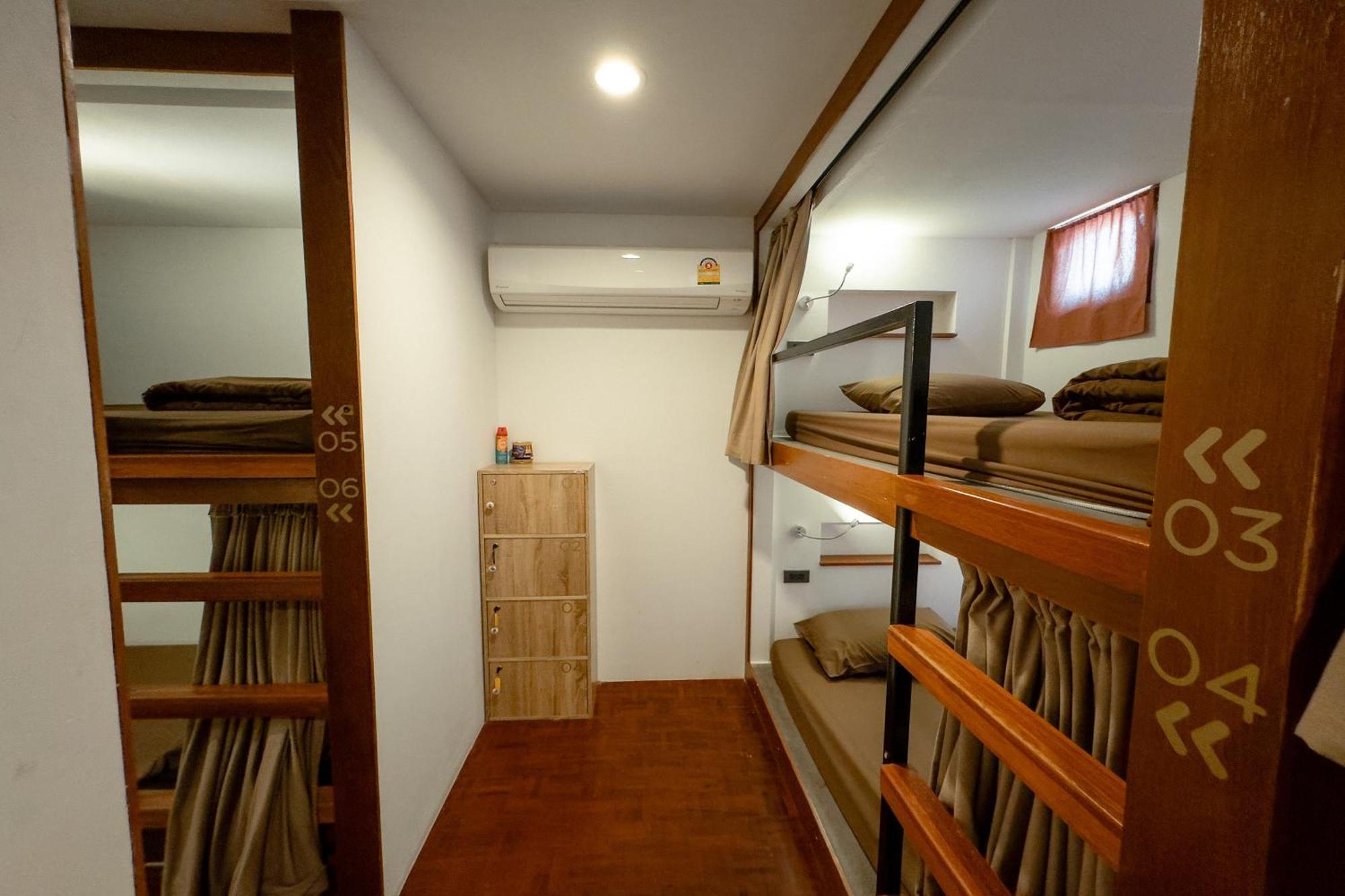 Once In A Blue Moon Cafe And Hostel Chiang Mai Extérieur photo