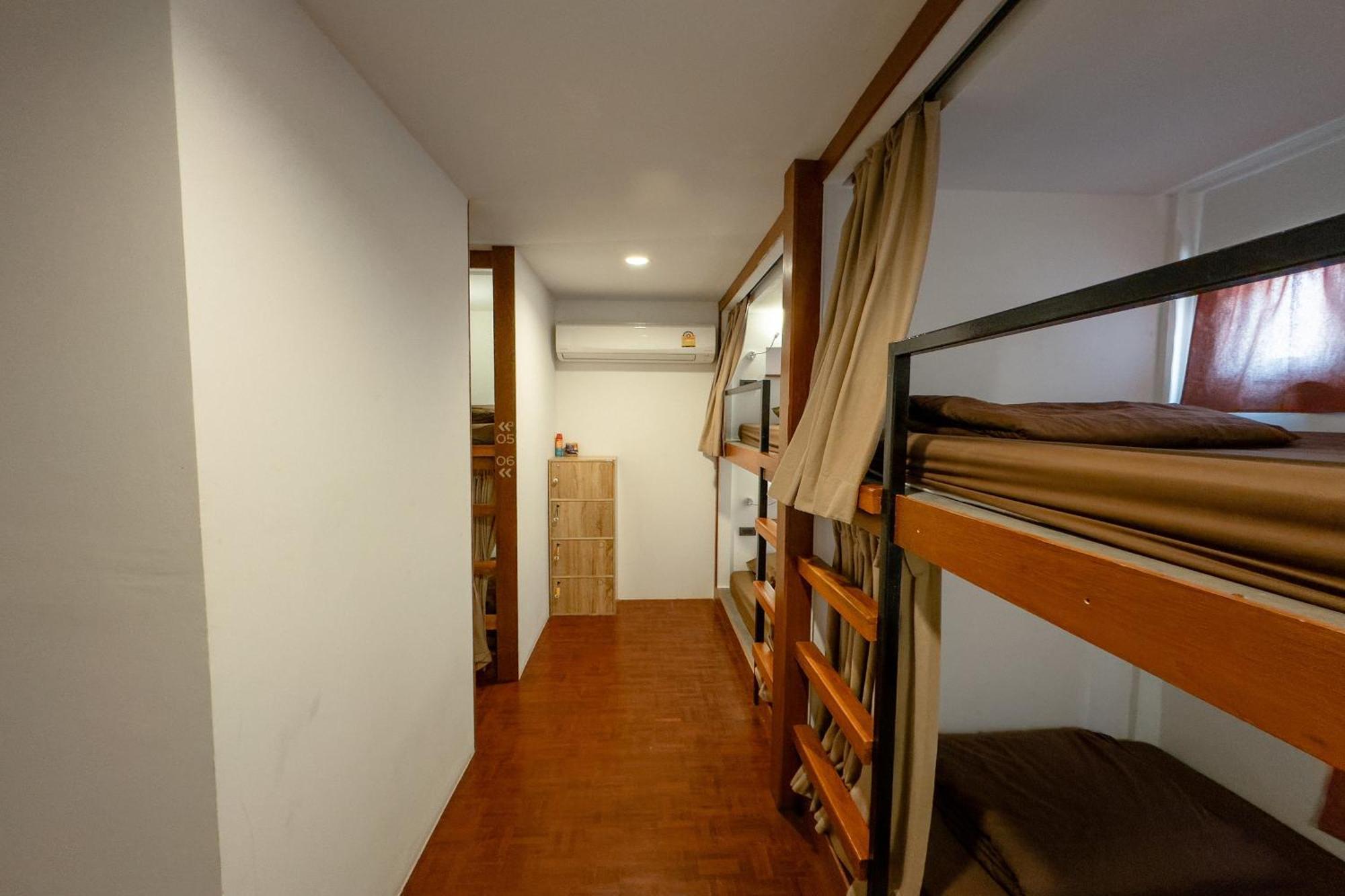 Once In A Blue Moon Cafe And Hostel Chiang Mai Extérieur photo